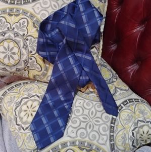 Calvin Klein modern blue diagonal plaid silk tie